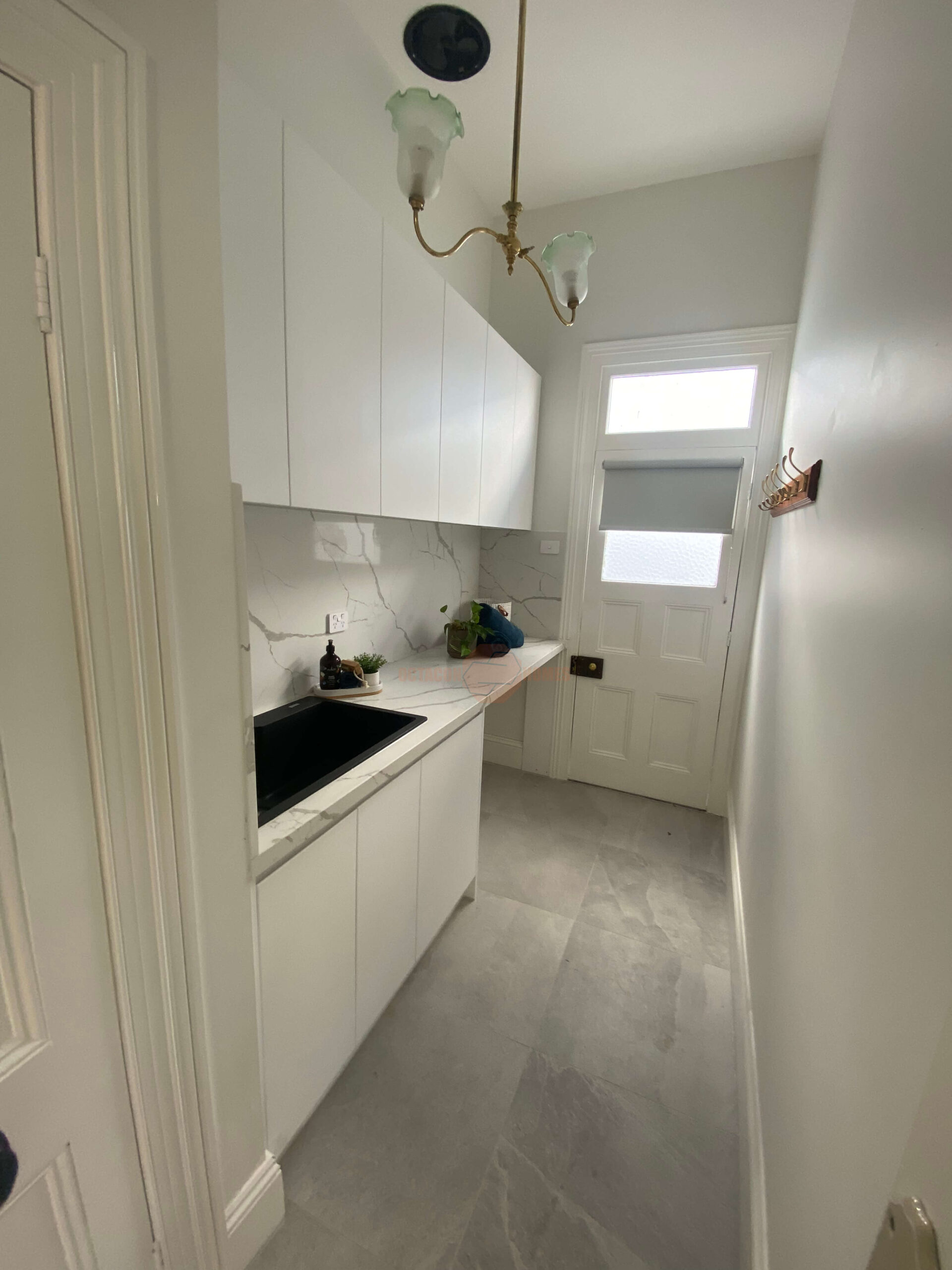 Melbourne laundry renovation with improved functionality and storage